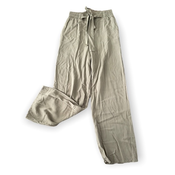 FASHION NOVA Wide Leg Pants Green Women’s size S - Picture 2 of 3